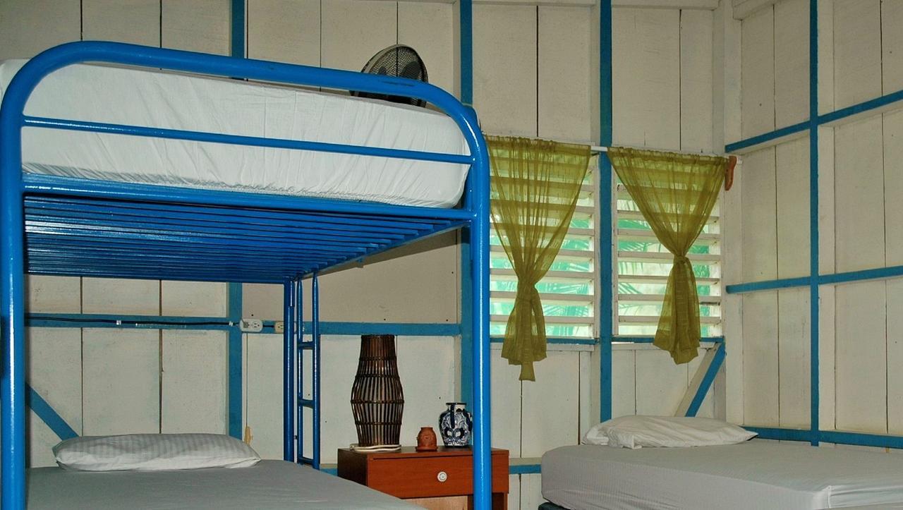 Saltwater Hostel Сан Хуан дел Сур Екстериор снимка
